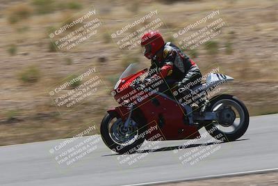 media/Apr-20-2025-AHRMA (Sun) [[393a79c373]]/Race/Group 8/Turn 4b/